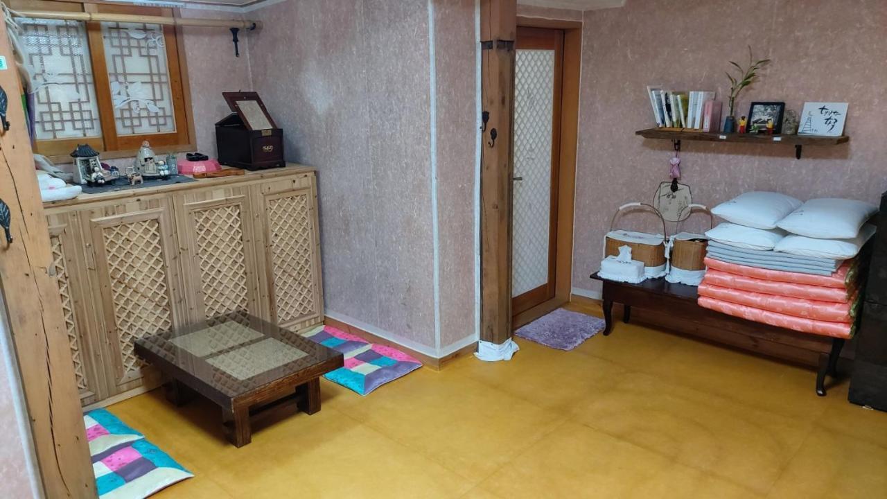 The Blue Cradle Hotel Чонджу Екстериор снимка